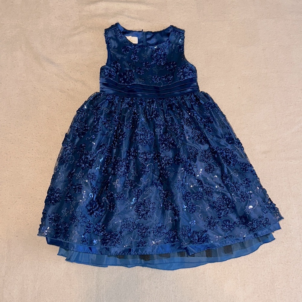 Blue formal holiday dress size 6